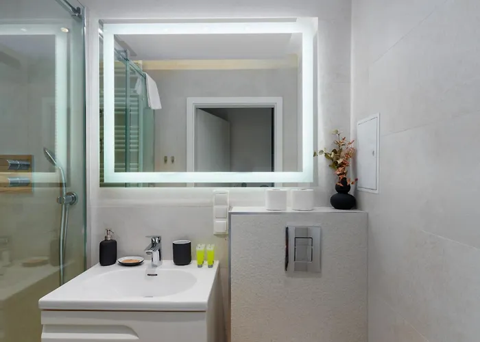 Jaracza Deluxe Апартаменти *