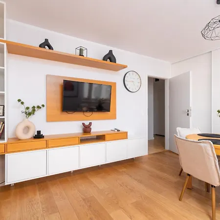 Jaracza Deluxe Apartmán *